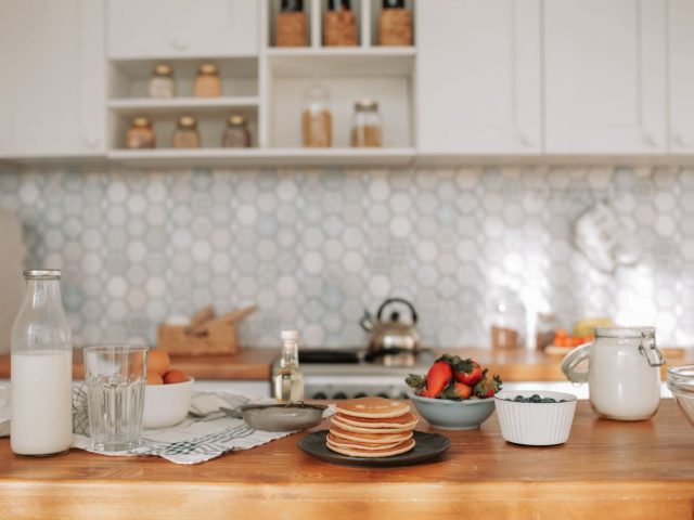 Oatly ou Alpro : quel lait végétal pour cuisiner ?