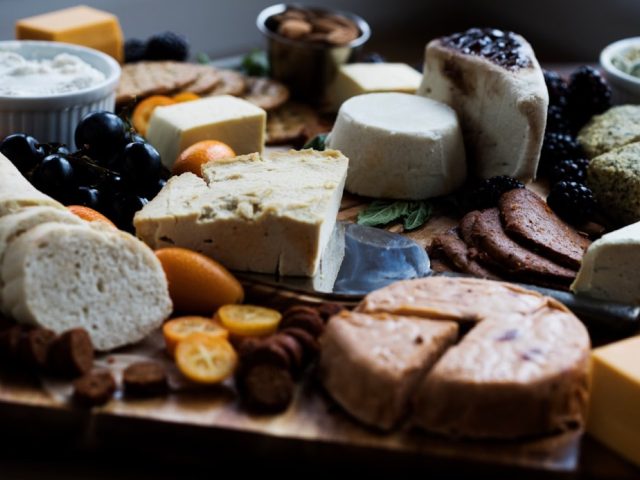 Avis sur Vegusto, alternatives fromagères végétales